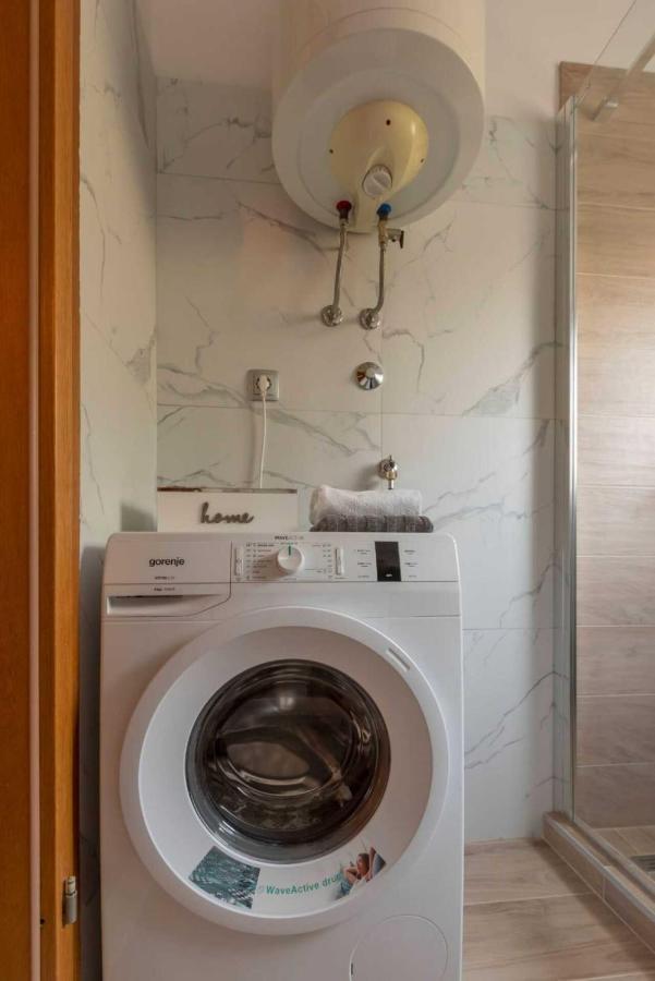 Cartolina Di Mare Apartment Podstrana Bagian luar foto