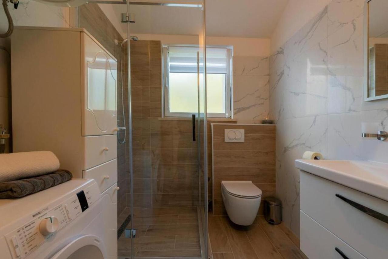 Cartolina Di Mare Apartment Podstrana Bagian luar foto