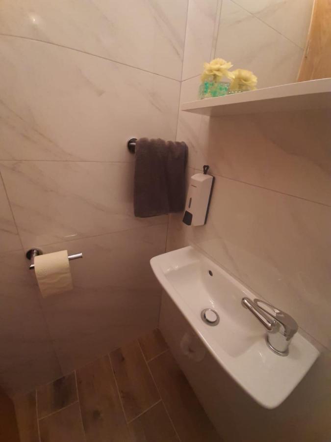 Cartolina Di Mare Apartment Podstrana Bagian luar foto